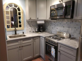BS266 - 3-min walk to the beach, great pool, dock